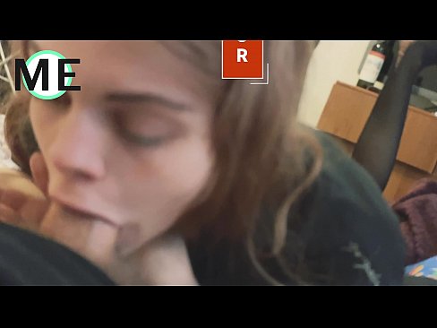 ❤️ Fasz a torkában, szakadt harisnyanadrág és szakadt magassarkú. ❌ Pornó videó at hu.teenactivewear.ru ️